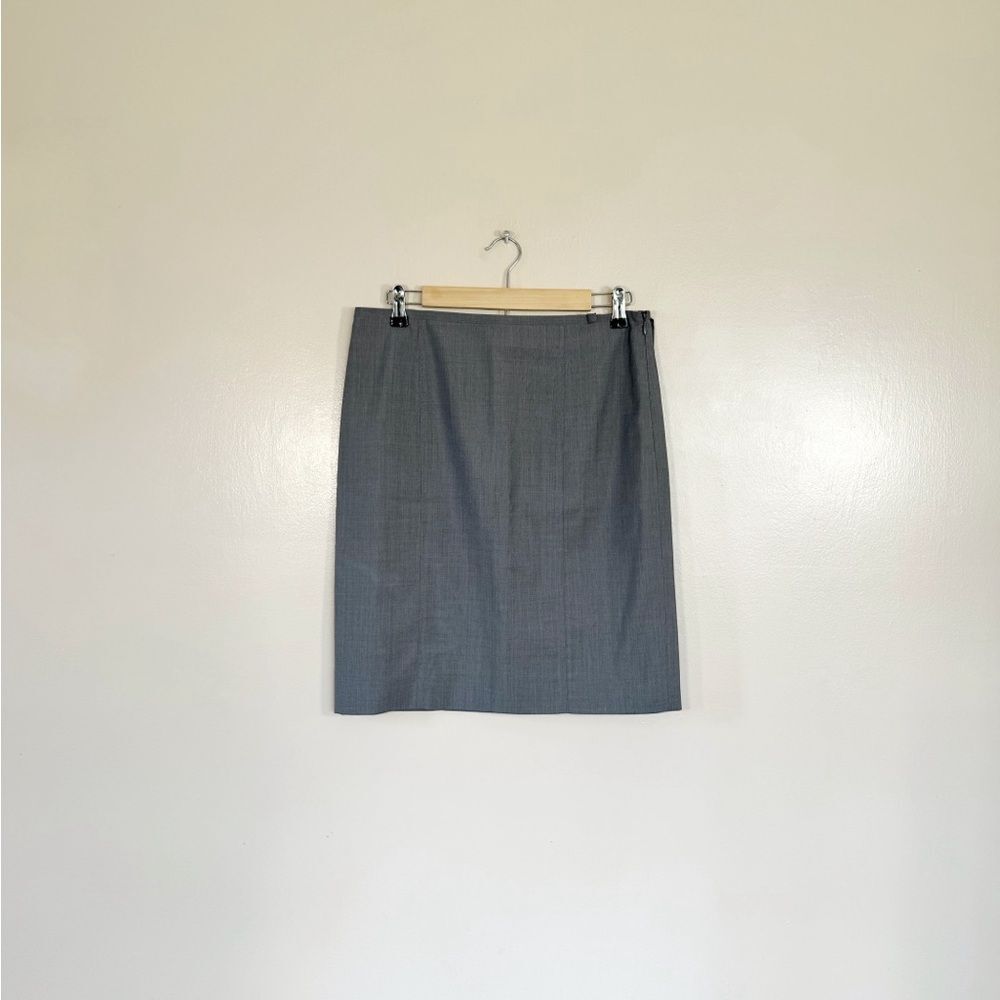 CLEARANCE! Gray Gucci Wool Blend Skirt Size 44 (8) VGUC w/ FLAW
